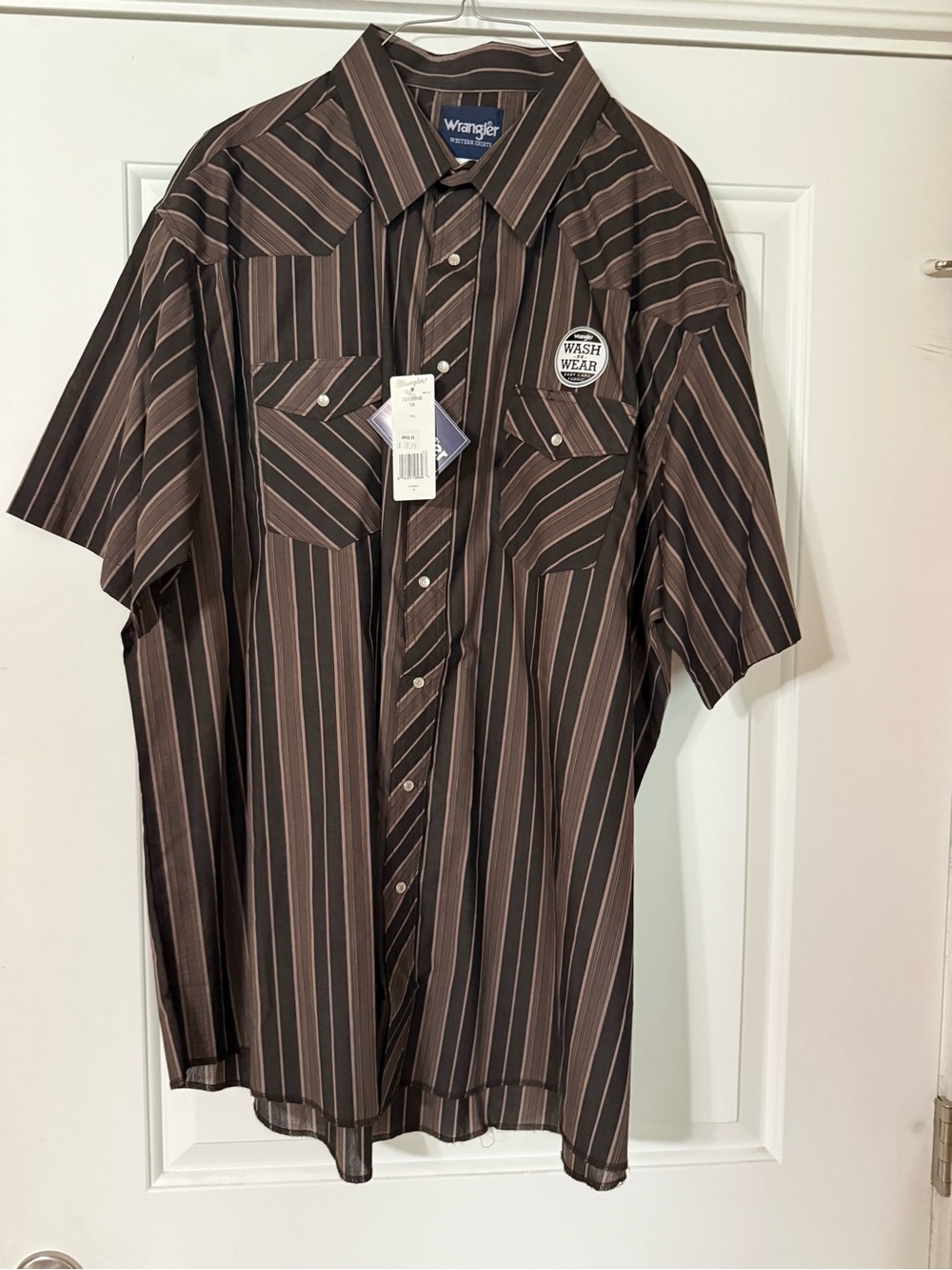 Wrangler Brown and Tan Striped Short-Sleeve Button-Down Shirt